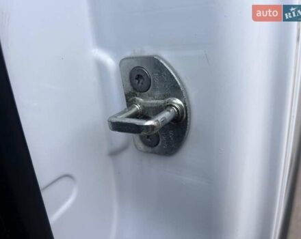 Белый Опель Movano, объемом двигателя 2.3 л и пробегом 179 тыс. км за 18500 $, фото 43 на Automoto.ua