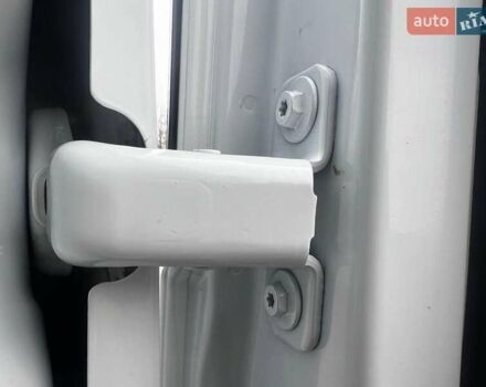 Белый Опель Movano, объемом двигателя 2.3 л и пробегом 179 тыс. км за 18500 $, фото 50 на Automoto.ua