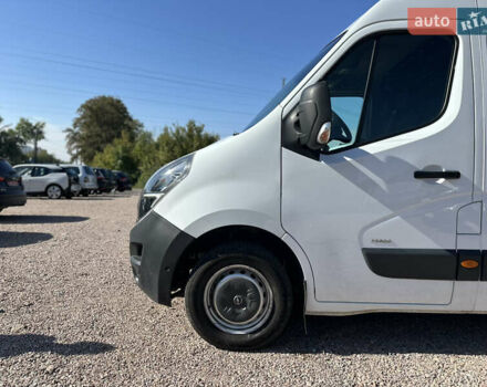 Білий Опель Movano, об'ємом двигуна 2.3 л та пробігом 290 тис. км за 19300 $, фото 4 на Automoto.ua