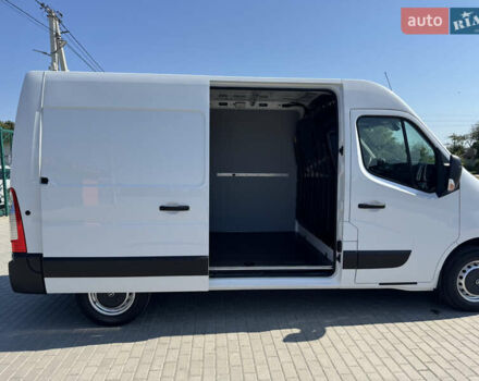 Білий Опель Movano, об'ємом двигуна 2.3 л та пробігом 85 тис. км за 20478 $, фото 54 на Automoto.ua