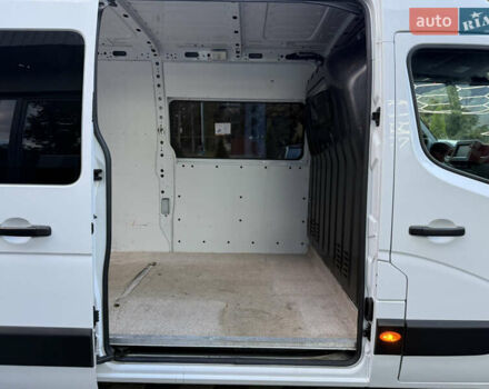 Білий Опель Movano, об'ємом двигуна 2.3 л та пробігом 198 тис. км за 19600 $, фото 24 на Automoto.ua