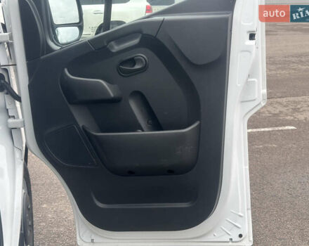 Белый Опель Movano, объемом двигателя 2.3 л и пробегом 225 тыс. км за 15999 $, фото 38 на Automoto.ua