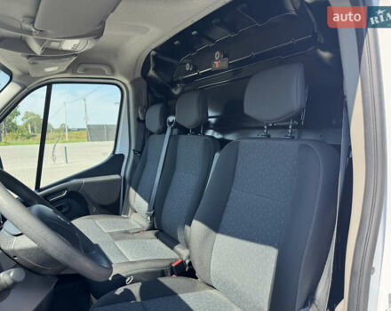 Білий Опель Movano, об'ємом двигуна 2.3 л та пробігом 85 тис. км за 20478 $, фото 24 на Automoto.ua