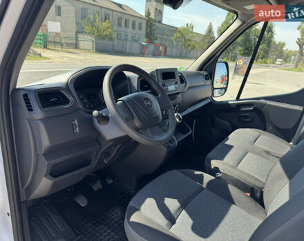 Білий Опель Movano, об'ємом двигуна 2.3 л та пробігом 85 тис. км за 20478 $, фото 25 на Automoto.ua