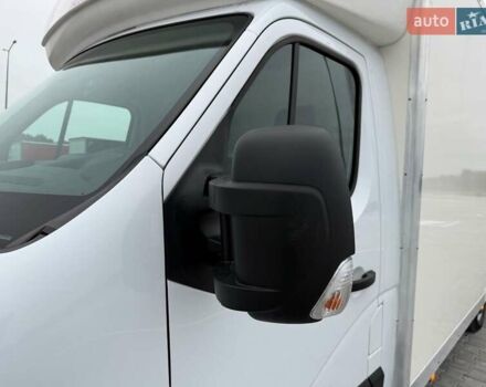 Белый Опель Movano, объемом двигателя 2.3 л и пробегом 241 тыс. км за 18999 $, фото 1 на Automoto.ua