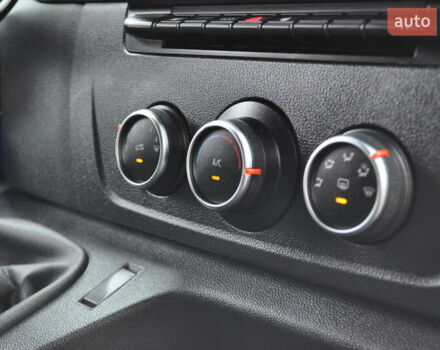Белый Опель Movano, объемом двигателя 0 л и пробегом 190 тыс. км за 24800 $, фото 52 на Automoto.ua
