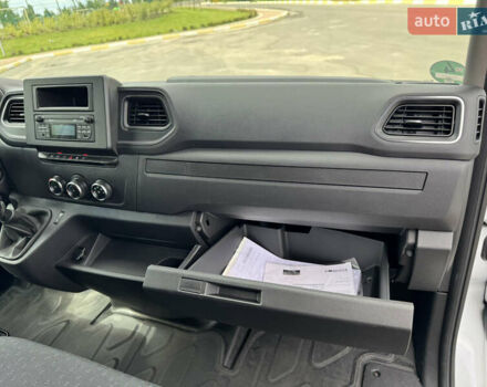 Белый Опель Movano, объемом двигателя 2.3 л и пробегом 216 тыс. км за 18700 $, фото 63 на Automoto.ua