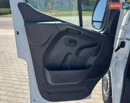Білий Опель Movano, об'ємом двигуна 2.3 л та пробігом 85 тис. км за 20478 $, фото 43 на Automoto.ua
