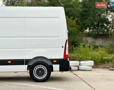 Белый Опель Movano, объемом двигателя 2.3 л и пробегом 213 тыс. км за 18990 $, фото 2 на Automoto.ua