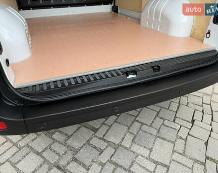 Белый Опель Movano, объемом двигателя 0 л и пробегом 106 тыс. км за 16700 $, фото 67 на Automoto.ua