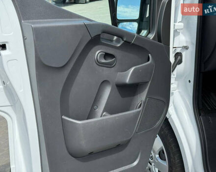 Белый Опель Movano, объемом двигателя 2.3 л и пробегом 152 тыс. км за 16900 $, фото 11 на Automoto.ua