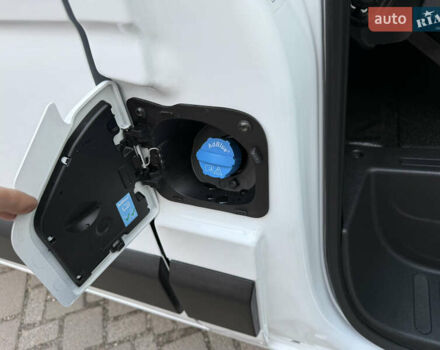 Белый Опель Movano, объемом двигателя 0 л и пробегом 106 тыс. км за 16700 $, фото 56 на Automoto.ua