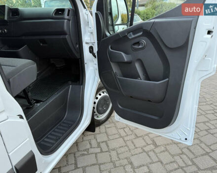 Белый Опель Movano, объемом двигателя 0 л и пробегом 106 тыс. км за 16700 $, фото 43 на Automoto.ua