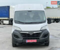 Белый Опель Movano, объемом двигателя 2.2 л и пробегом 261 тыс. км за 17900 $, фото 1 на Automoto.ua