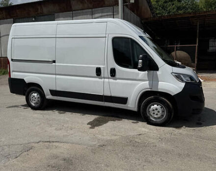 Білий Опель Movano, об'ємом двигуна 2.2 л та пробігом 12 тис. км за 25700 $, фото 2 на Automoto.ua