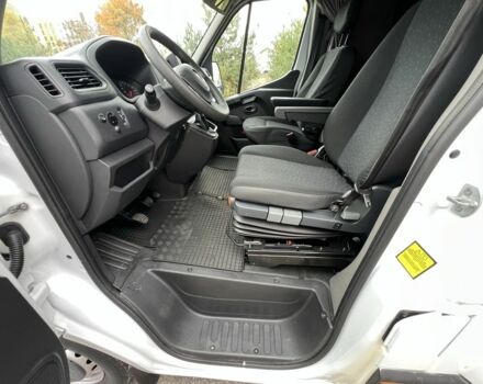 Білий Опель Movano, об'ємом двигуна 2.3 л та пробігом 342 тис. км за 18500 $, фото 5 на Automoto.ua