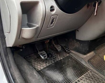 Белый Опель Movano, объемом двигателя 2.5 л и пробегом 372 тыс. км за 6700 $, фото 12 на Automoto.ua