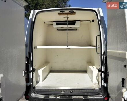 Білий Опель Movano, об'ємом двигуна 2.3 л та пробігом 400 тис. км за 16000 $, фото 4 на Automoto.ua