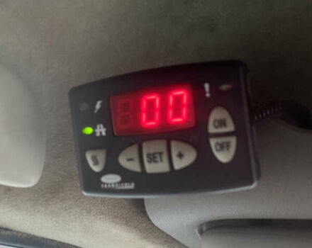 Білий Опель Movano, об'ємом двигуна 2.3 л та пробігом 330 тис. км за 12800 $, фото 9 на Automoto.ua