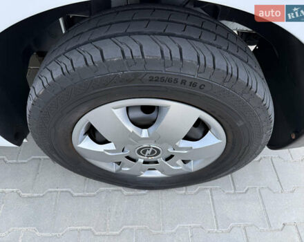 Білий Опель Movano, об'ємом двигуна 0 л та пробігом 230 тис. км за 21800 $, фото 68 на Automoto.ua