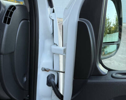Белый Опель Movano, объемом двигателя 0 л и пробегом 128 тыс. км за 23999 $, фото 52 на Automoto.ua