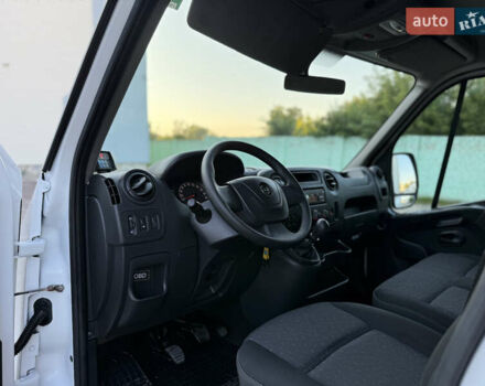 Белый Опель Movano, объемом двигателя 0 л и пробегом 128 тыс. км за 23999 $, фото 35 на Automoto.ua