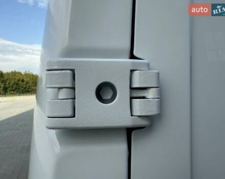 Білий Опель Movano, об'ємом двигуна 0 л та пробігом 230 тис. км за 21800 $, фото 14 на Automoto.ua