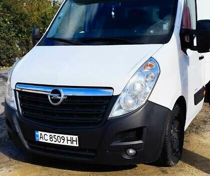 Белый Опель Movano, объемом двигателя 2.3 л и пробегом 400 тыс. км за 21300 $, фото 1 на Automoto.ua