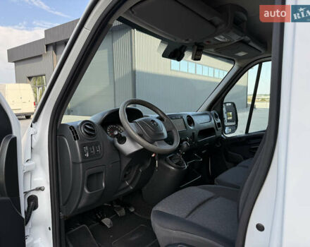 Білий Опель Movano, об'ємом двигуна 0 л та пробігом 230 тис. км за 21800 $, фото 41 на Automoto.ua