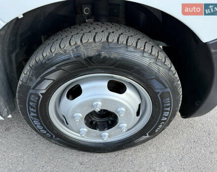 Белый Опель Movano, объемом двигателя 0 л и пробегом 128 тыс. км за 23999 $, фото 27 на Automoto.ua