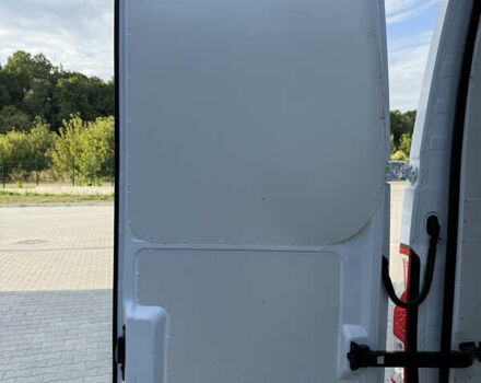 Білий Опель Movano, об'ємом двигуна 0 л та пробігом 230 тис. км за 21800 $, фото 35 на Automoto.ua