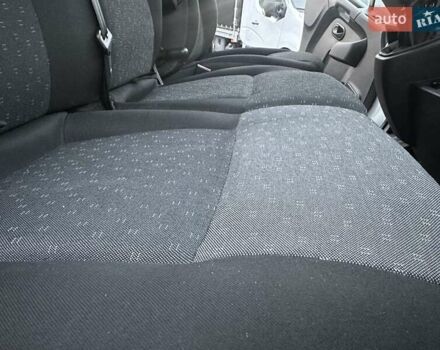 Белый Опель Movano, объемом двигателя 2.3 л и пробегом 365 тыс. км за 19700 $, фото 19 на Automoto.ua