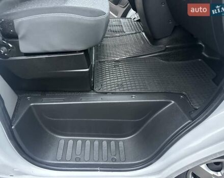 Белый Опель Movano, объемом двигателя 2.3 л и пробегом 365 тыс. км за 19700 $, фото 21 на Automoto.ua