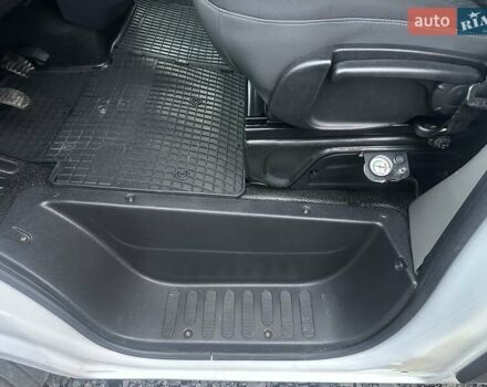 Белый Опель Movano, объемом двигателя 2.3 л и пробегом 365 тыс. км за 19700 $, фото 12 на Automoto.ua