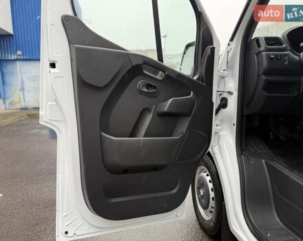 Белый Опель Movano, объемом двигателя 2.3 л и пробегом 303 тыс. км за 17900 $, фото 29 на Automoto.ua