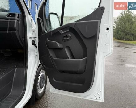 Белый Опель Movano, объемом двигателя 2.3 л и пробегом 303 тыс. км за 17900 $, фото 42 на Automoto.ua