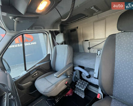 Білий Опель Movano, об'ємом двигуна 0 л та пробігом 326 тис. км за 20500 $, фото 12 на Automoto.ua
