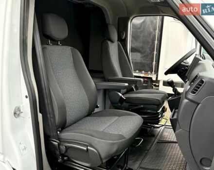 Белый Опель Movano, объемом двигателя 2.3 л и пробегом 323 тыс. км за 19999 $, фото 17 на Automoto.ua