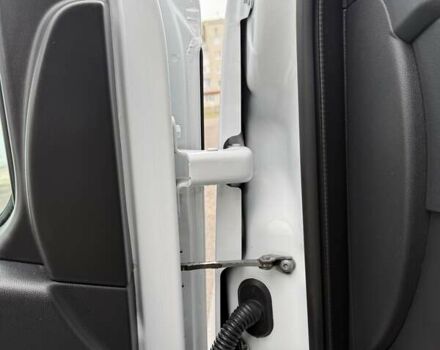 Белый Опель Movano, объемом двигателя 2.3 л и пробегом 314 тыс. км за 17900 $, фото 48 на Automoto.ua