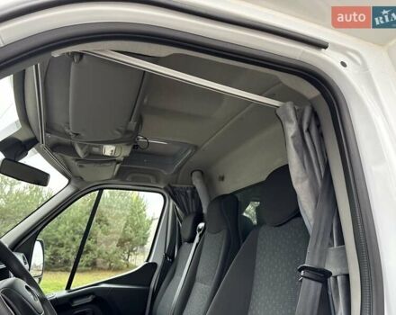 Белый Опель Movano, объемом двигателя 2.3 л и пробегом 314 тыс. км за 18500 $, фото 52 на Automoto.ua