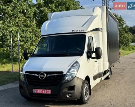 Белый Опель Movano, объемом двигателя 2.3 л и пробегом 319 тыс. км за 18900 $, фото 2 на Automoto.ua