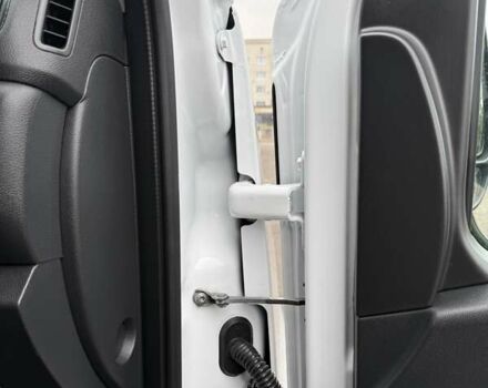 Белый Опель Movano, объемом двигателя 2.3 л и пробегом 314 тыс. км за 17900 $, фото 63 на Automoto.ua