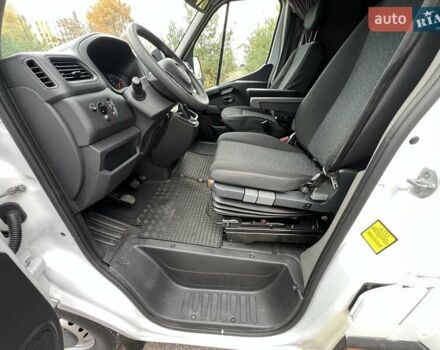Білий Опель Movano, об'ємом двигуна 2.3 л та пробігом 342 тис. км за 18500 $, фото 18 на Automoto.ua