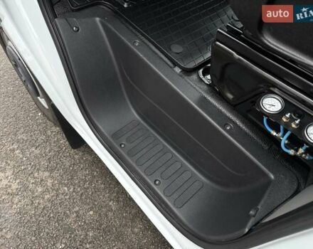 Белый Опель Movano, объемом двигателя 2.3 л и пробегом 314 тыс. км за 17900 $, фото 47 на Automoto.ua