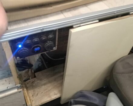 Белый Опель Movano, объемом двигателя 2.2 л и пробегом 475 тыс. км за 6500 $, фото 18 на Automoto.ua