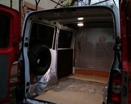 Белый Опель Movano, объемом двигателя 2.5 л и пробегом 358 тыс. км за 4999 $, фото 2 на Automoto.ua