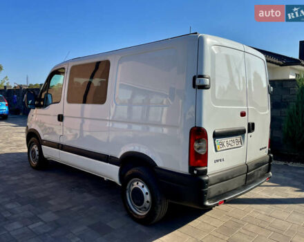Белый Опель Movano, объемом двигателя 2.46 л и пробегом 400 тыс. км за 7800 $, фото 2 на Automoto.ua