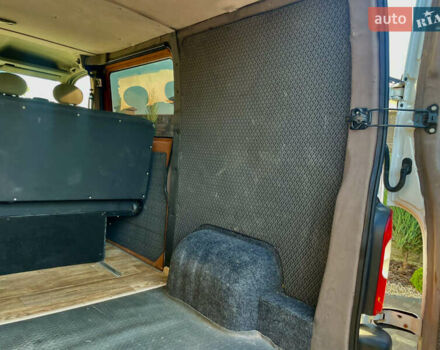 Белый Опель Movano, объемом двигателя 2.46 л и пробегом 400 тыс. км за 7800 $, фото 44 на Automoto.ua
