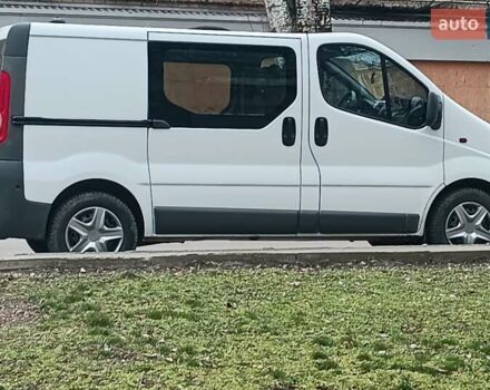 Білий Опель Movano, об'ємом двигуна 2.46 л та пробігом 297 тис. км за 11000 $, фото 4 на Automoto.ua
