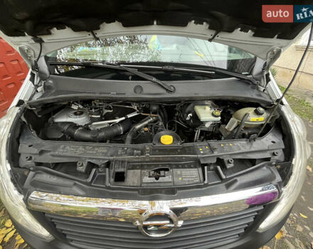 Белый Опель Movano, объемом двигателя 2.3 л и пробегом 533 тыс. км за 15000 $, фото 4 на Automoto.ua